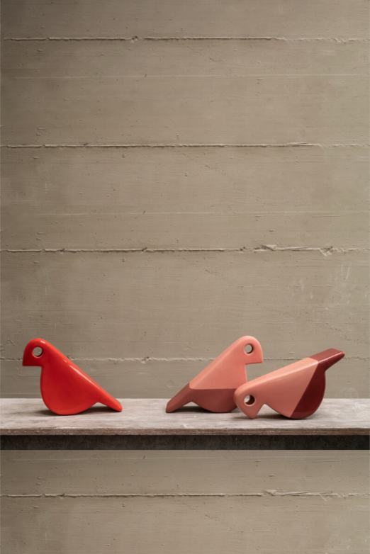 Bird figure - Glossy Pink / Burgundy (IKN 23) des. Aldo Bagni, 1970s, made by Nuove Forme (exclusive)