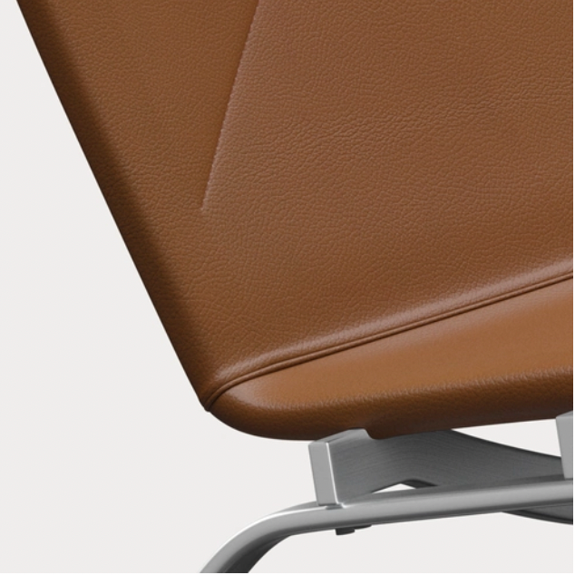 PK22 Lounge Chair - Aura Leather, Walnut - des. Poul Kjærholm, made by Fritz Hansen