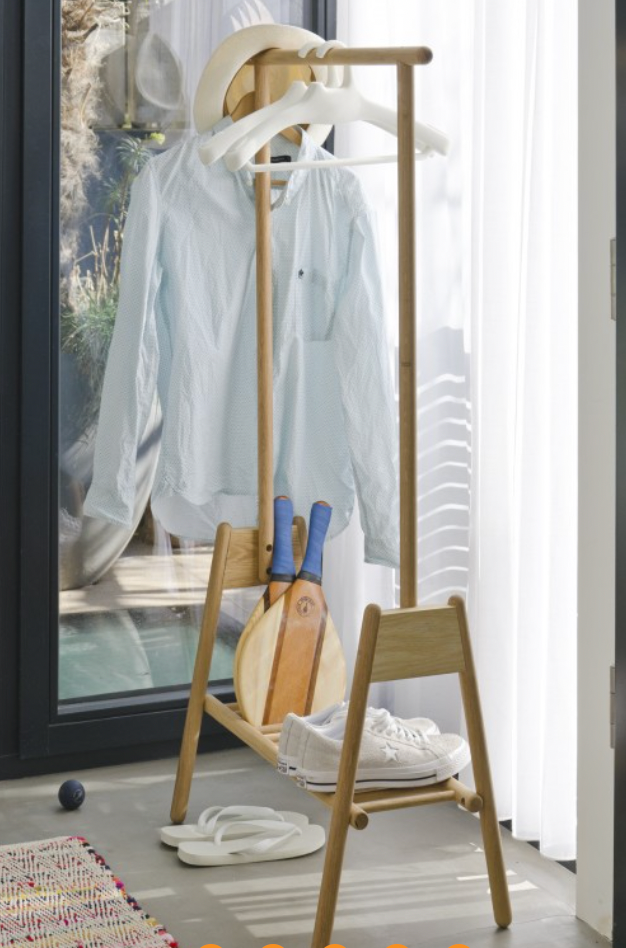 Hang Up Coat Stand - Oak - des. Lincoln Rivers for Wireworks