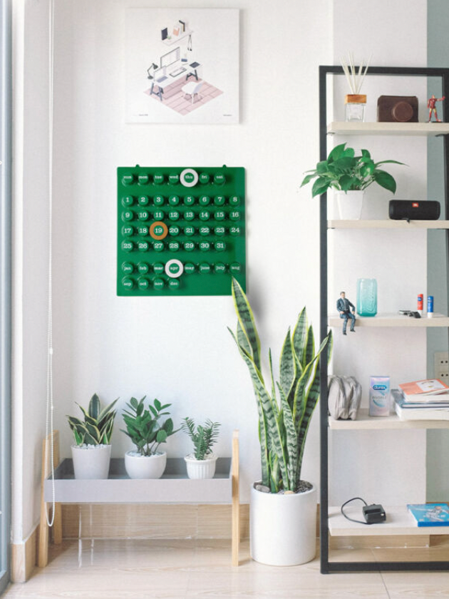 Ring a Date Perpetual Calendar - Green