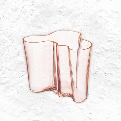 Aalto Vase - 160mm - salmon pink - des. Alvar Aalto, made by Iittala