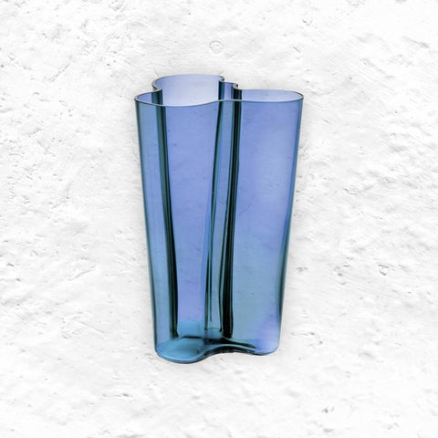 Aalto Vase Ultramarine Blue - 251mm - des. Alvar Aalto, made by Iittala