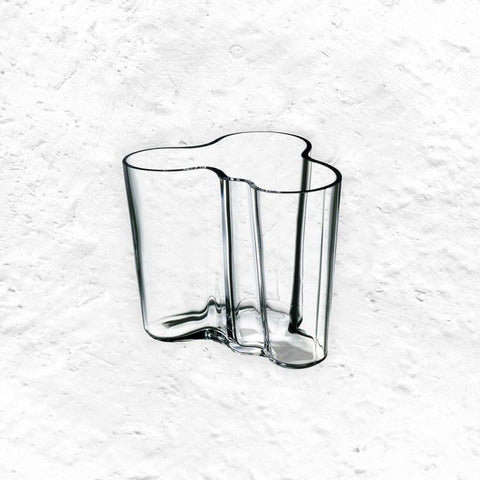 Aalto Vase Clear - 95mm - des. Alvar Aalto, made by Iittala
