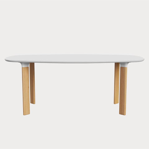 Analogue Dining table des. Jaime Hayon - White / Oak - made by Fritz Hansen