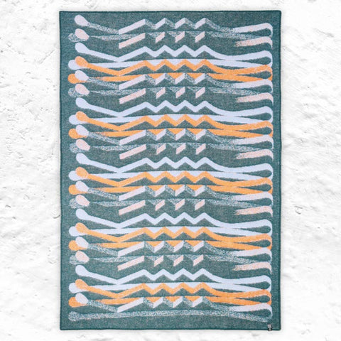 Bobby Pin wool throw des. Emily Nam for ZigZagZurich