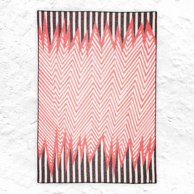Dynamo wool throw des. Liz Collins for ZigZagZurich
