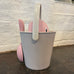 "Crick" Cat Dry Food Container with Scoop - Pink / Dove grey