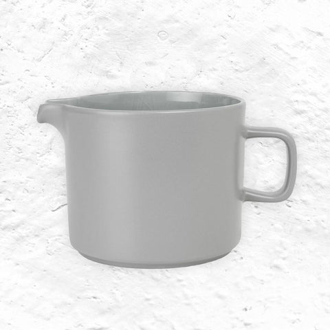 PILAR Jug - 1000ml - Mirage Gray - des. Nina Thöming for blomus