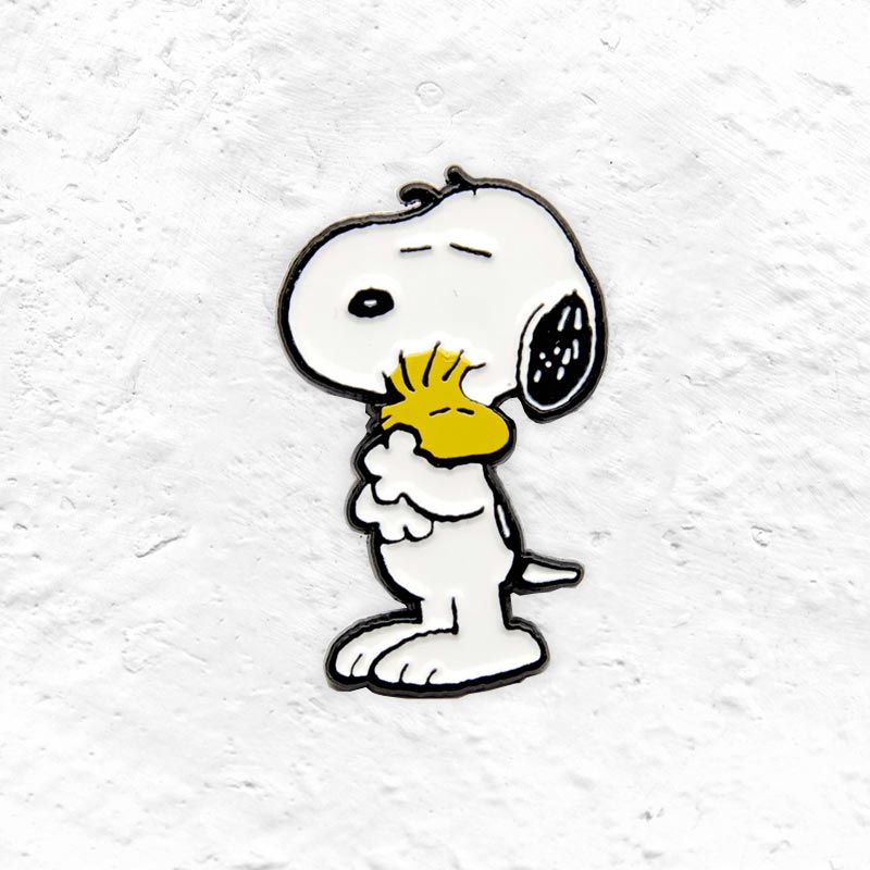 Peanuts Pin Badge - Hugs, Magpie x Peanuts