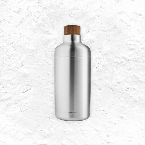 Liquid Lounge - Cocktail Shaker