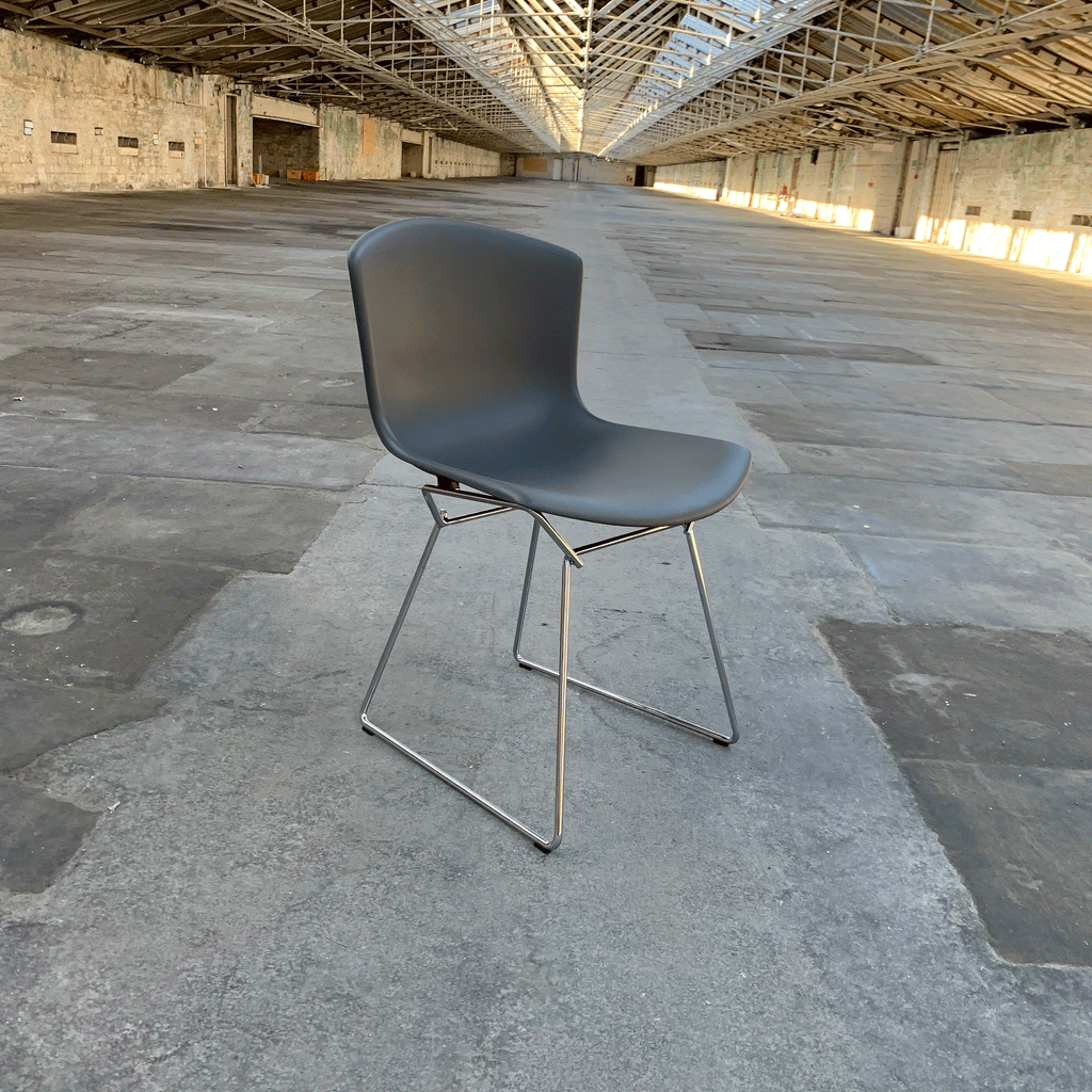 Bertoia Plastic Side Chair des. Harry Bertoia, 1956 - grey shell / chrome base (made by Knoll)