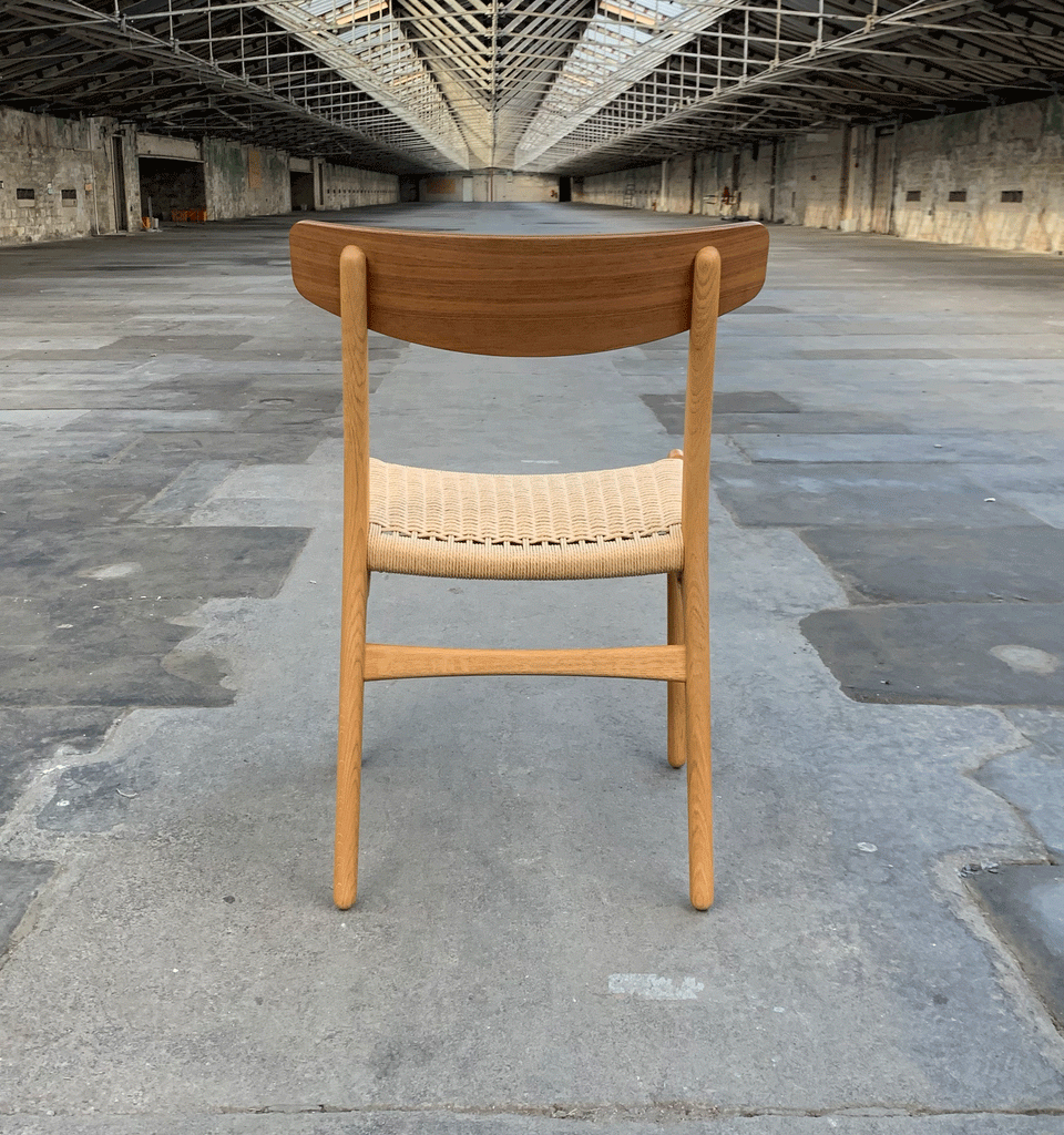 CH23 Dining Chair walnut des Hans J. Wegner made by Carl Hansen Son Salts Mill Shop