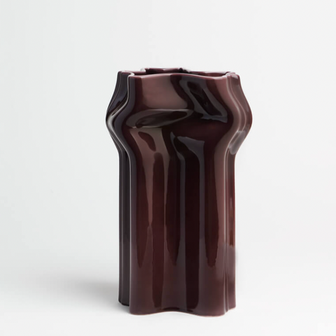 Extruded Vase - Glossy Dark Purple (IKN 14) des Alvino Bagni, made by Nuove Forme (exclusive)