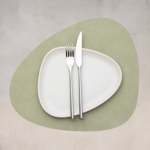 Curve placemat by LindDNA - Olive Green