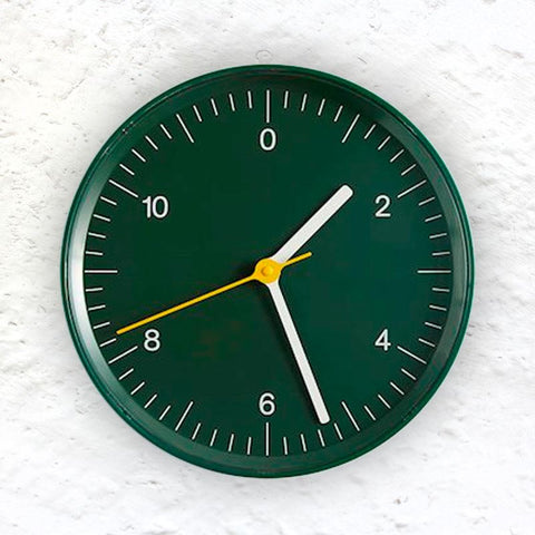 Wall clock - Green - des. Jasper Morrison